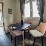 Guest house Mojeljeto 4*