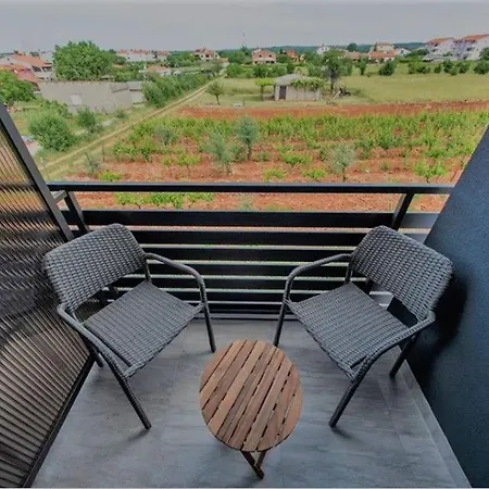 게스트하우스 Mojeljeto 4*