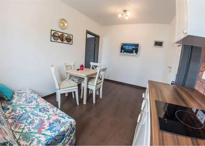 Mojeljeto 게스트하우스