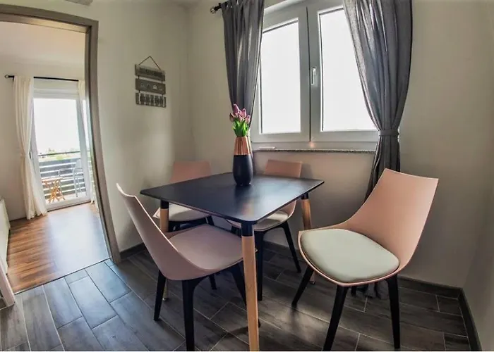 게스트하우스 Mojeljeto 4*